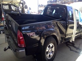 2005 TOYOTA TACOMA, BLACK, SR5 MODEL, 4.0L, MT, 4WD.   Z26504